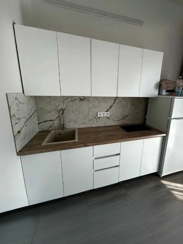 Кухонный гарнитур Ричард Эрванта 2м белый/дуб кера со столешницей, ЛДСП
